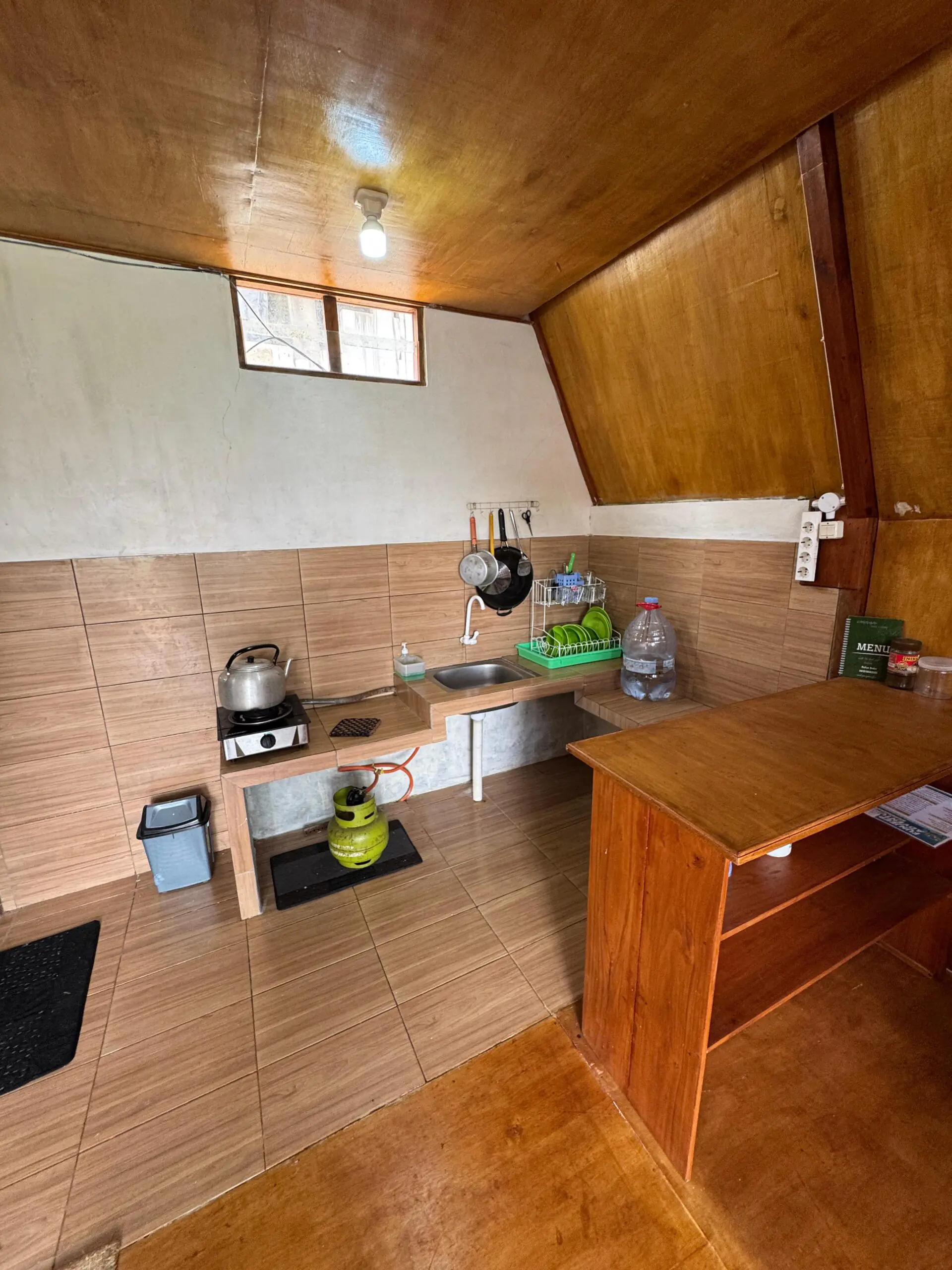 Cabin Wahyu Adiwa Dieng dengan Fasilitas Lengkap dan Harga Terjangkau