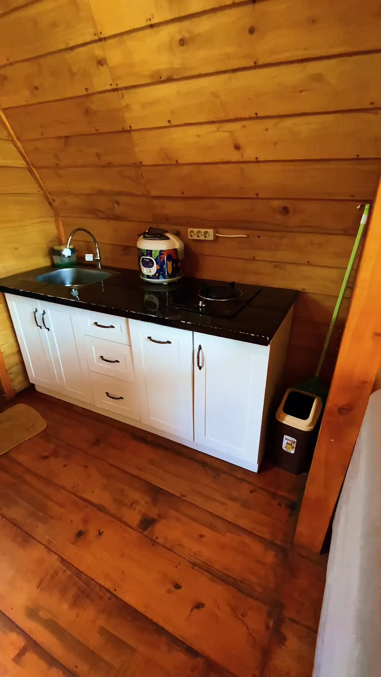 Cabin Viki 1 Dieng dengan Fasilitas Lengkap dan Harga Terjangkau