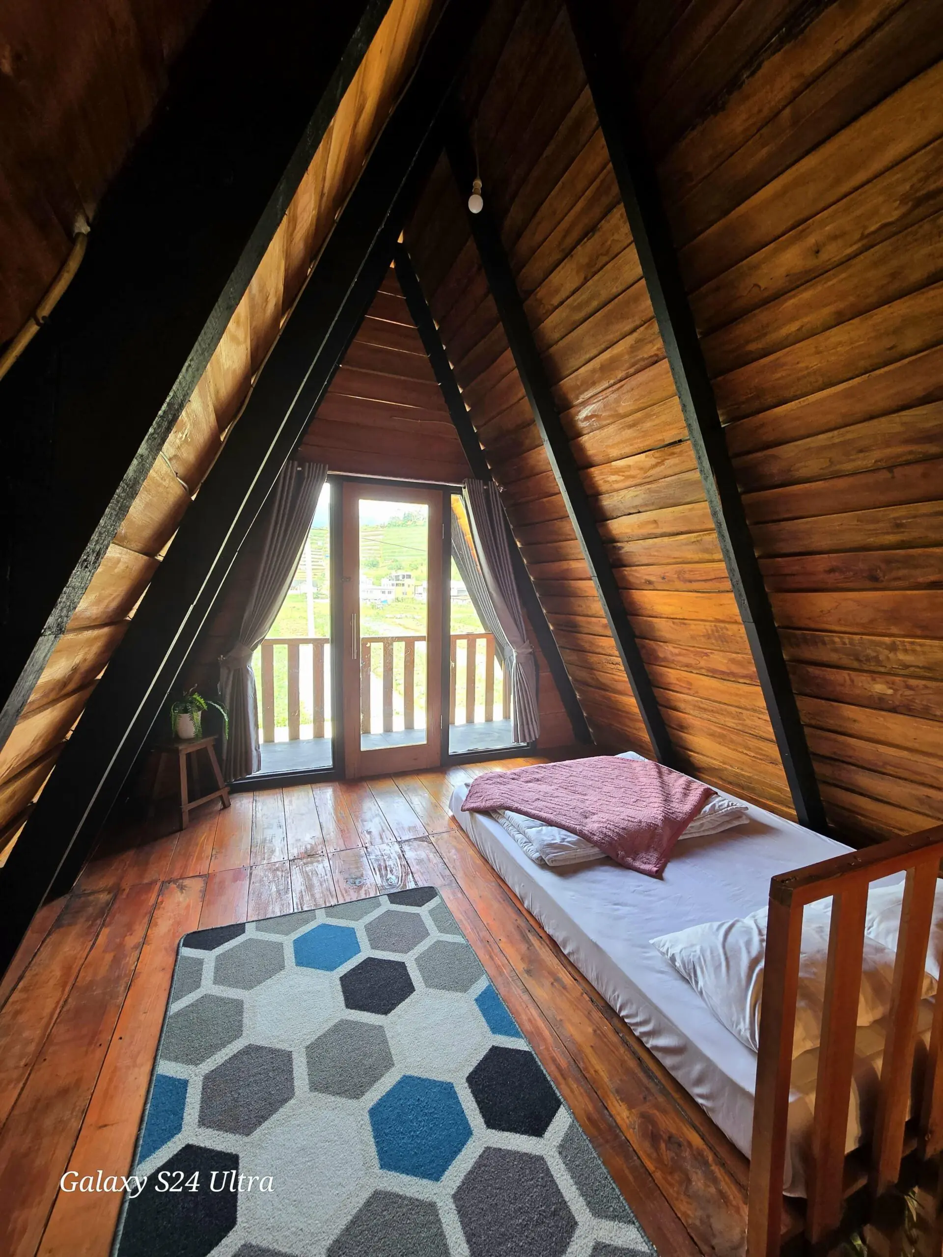 Cabin Nur Kebon Dieng dengan Fasilitas Lengkap dan Harga Terjangkau