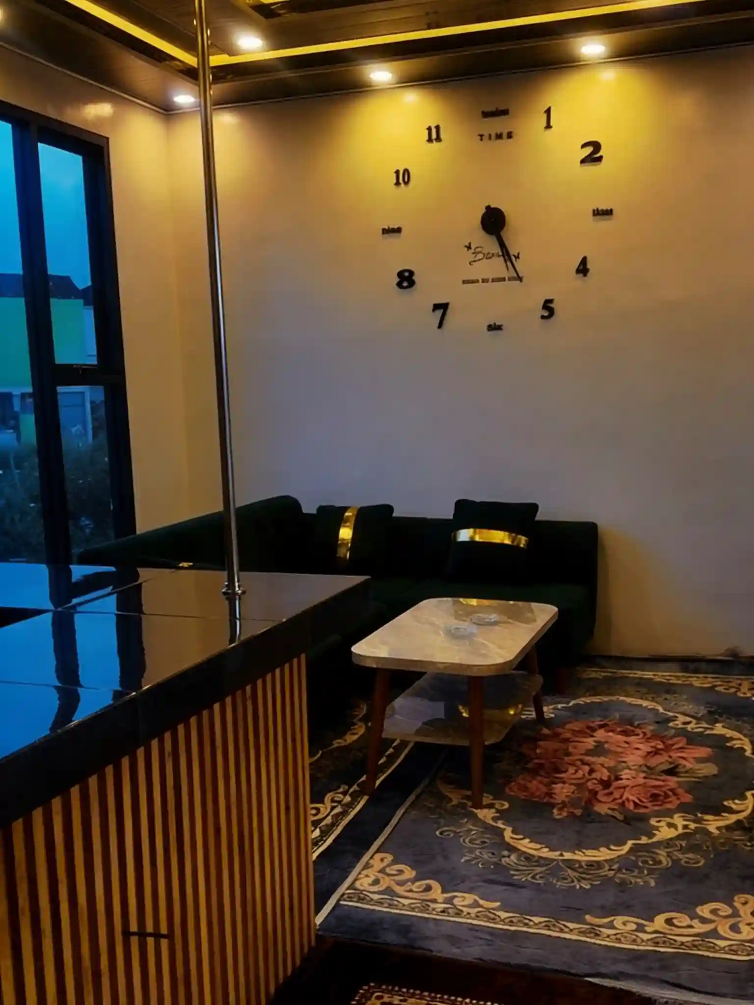 Hotel Dieng dengan Pemandangan Gunung dan Danau